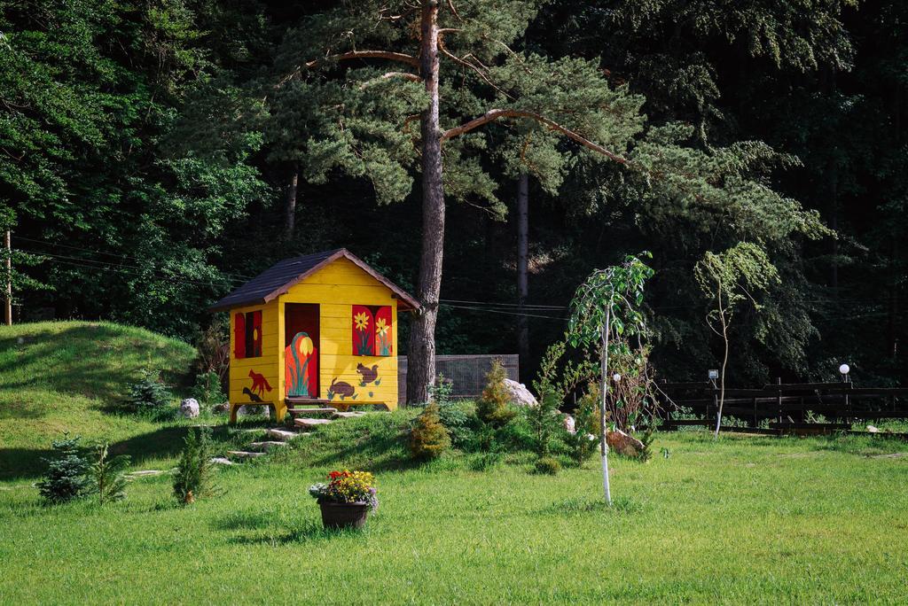 La Conac In Bucovina Gura Humorului Exterior photo