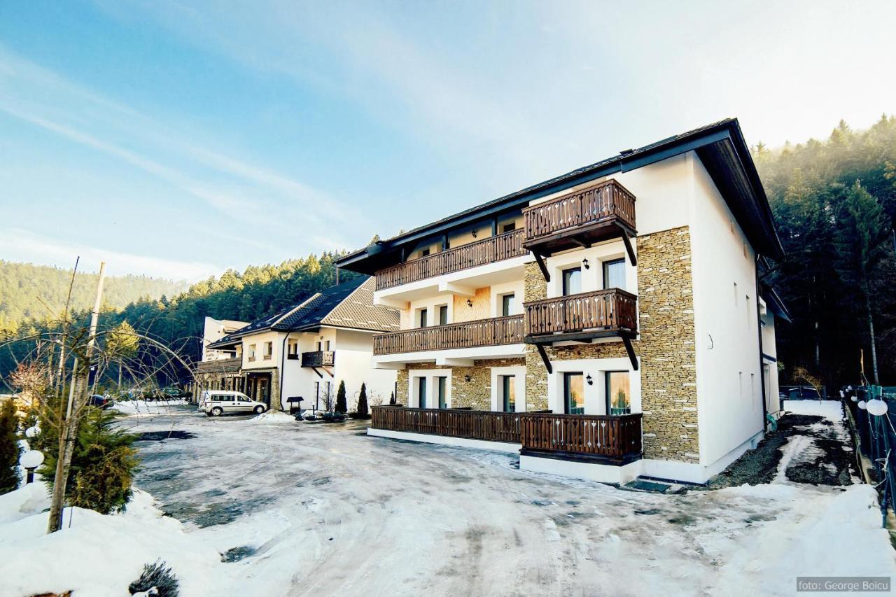 La Conac In Bucovina Gura Humorului Exterior photo